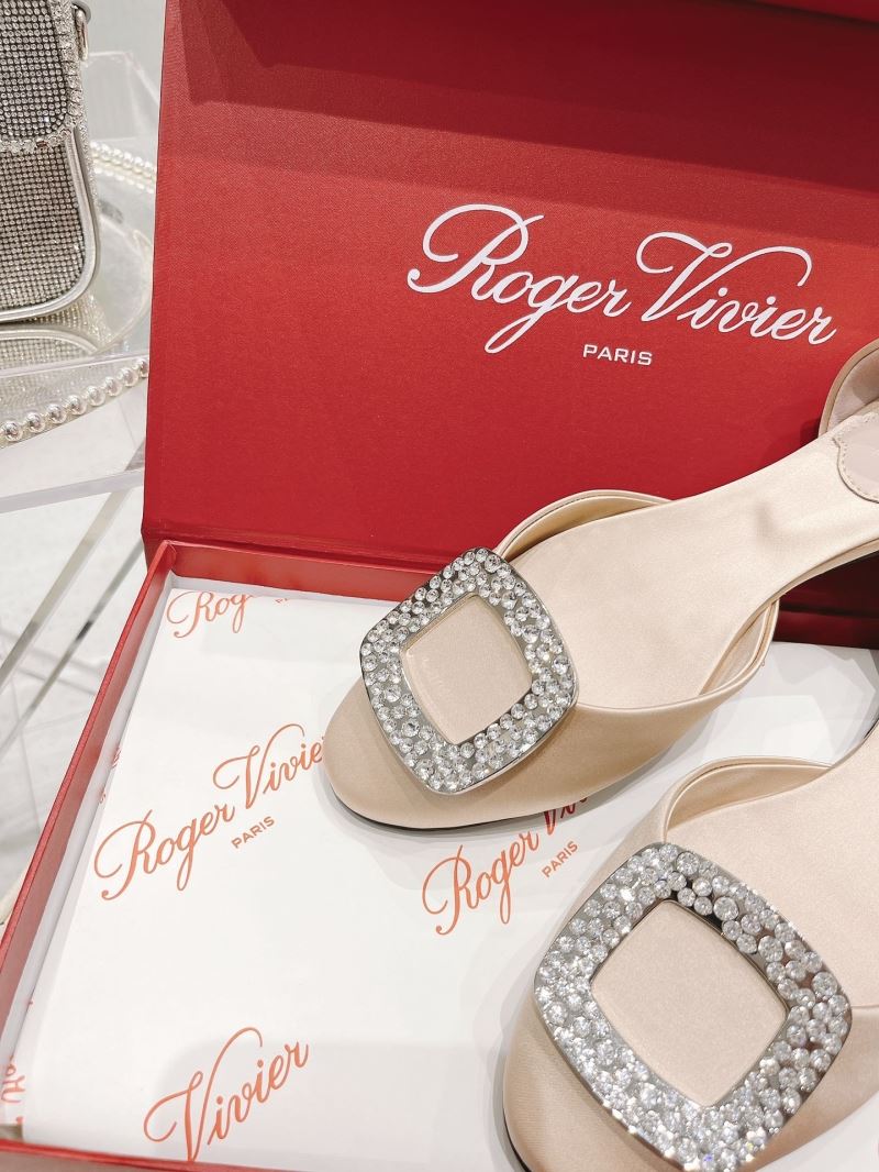 Roger Vivier flat shoes